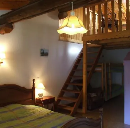 Gite Molliebon Bed & Breakfast Seez